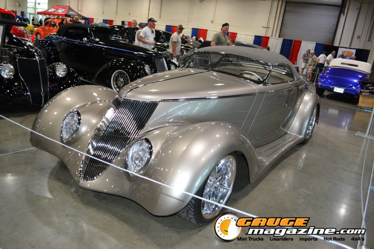 gnrs-2026-041-1930s-ford-custom-roadster-front