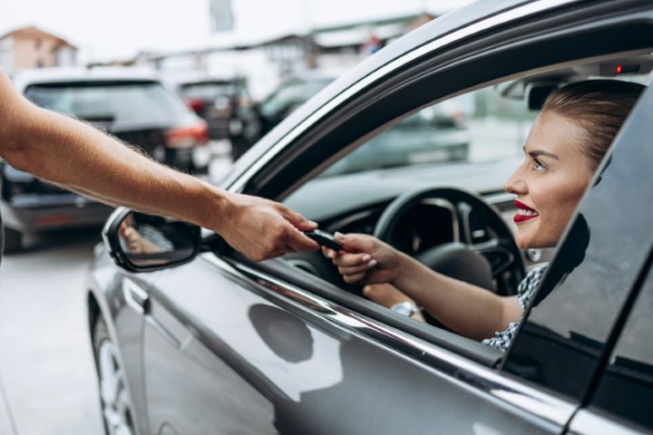 Car rental in Houston from economy vehicles to exotic cars