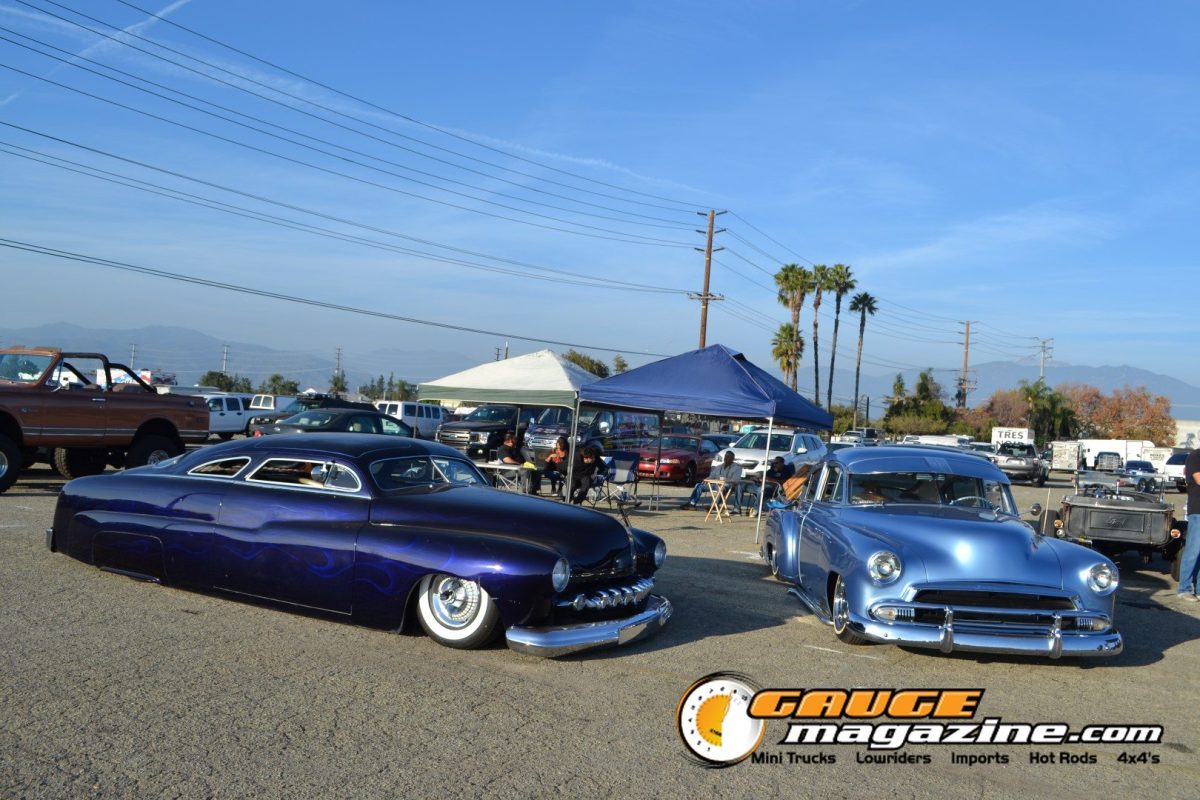 mooneyes-christmas-party-2025-306-custom-lead-sled-show-row