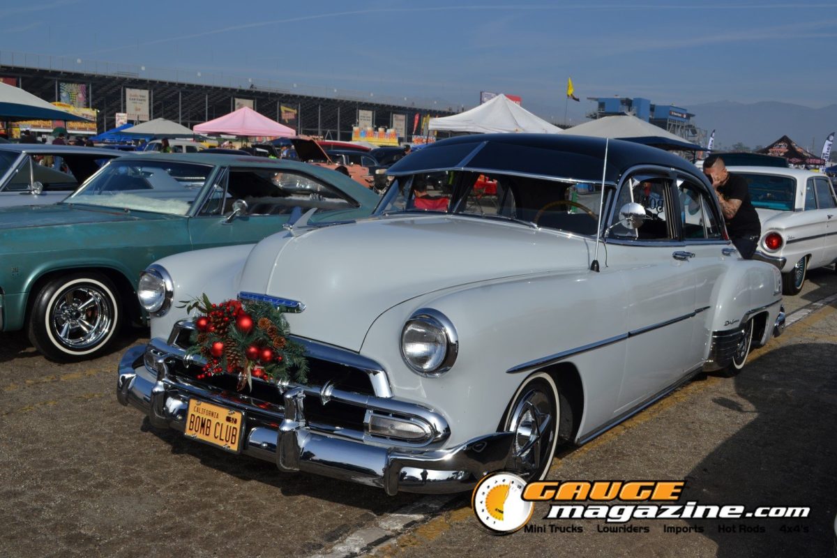 mooneyes-christmas-party-2025-097-silver-chevrolet-1950s-custom-sedan