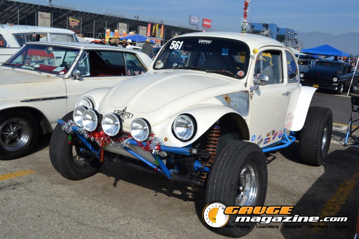 mooneyes-christmas-party-2025-166-white-volkswagen-baja-bug-off-road