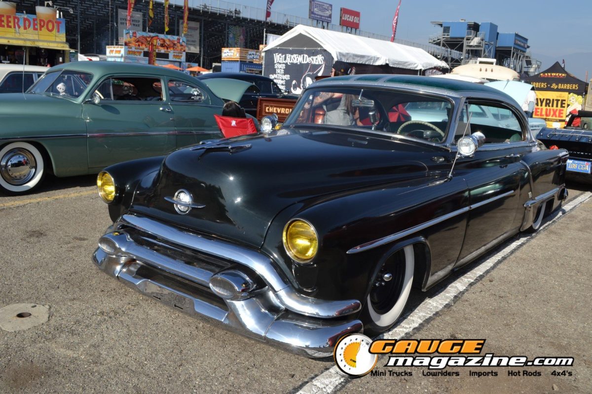 mooneyes-christmas-party-2025-268-black-chevrolet-1950s-sedan