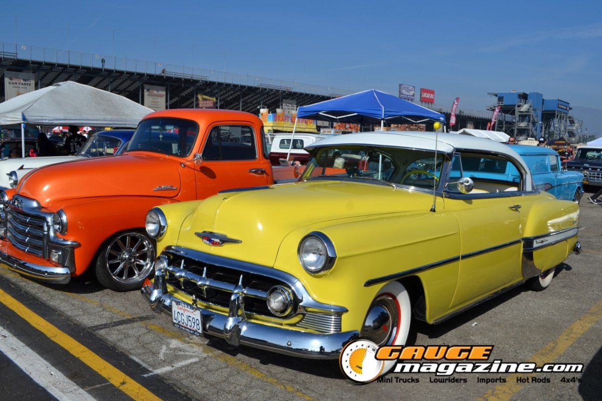 mooneyes-christmas-party-2025-193-yellow-chevrolet-1950s-sedan