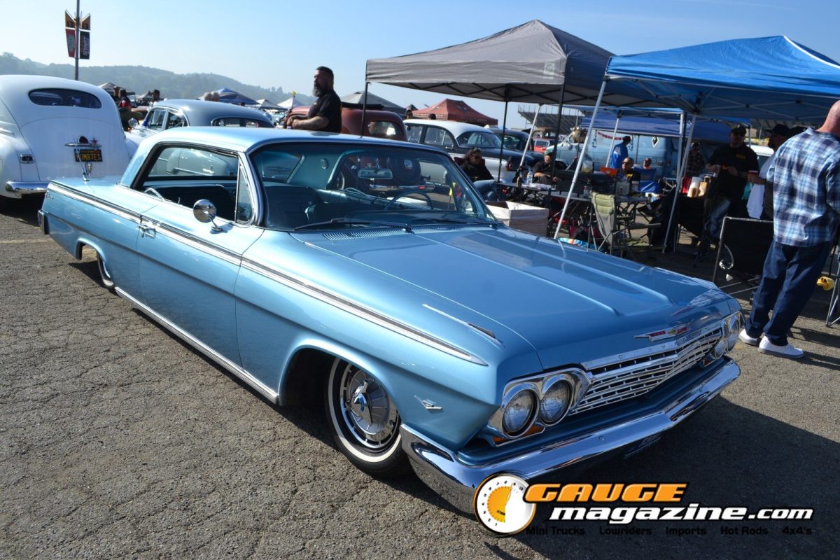 mooneyes-christmas-party-2025-246-blue-chevrolet-impala-lowrider