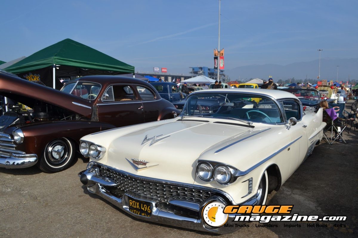 mooneyes-christmas-party-2025-052-white-cadillac-classic-custom