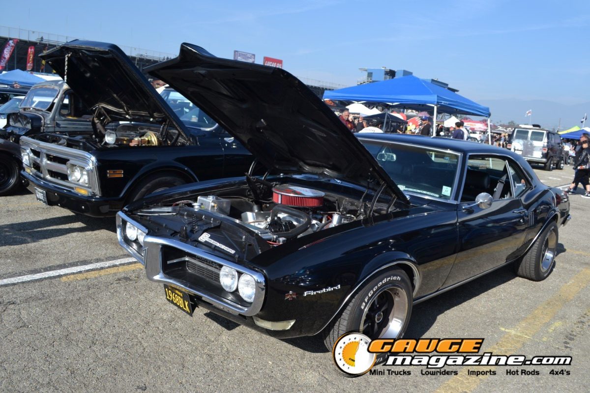 mooneyes-christmas-party-2025-259-black-ford-mustang-engine-bay