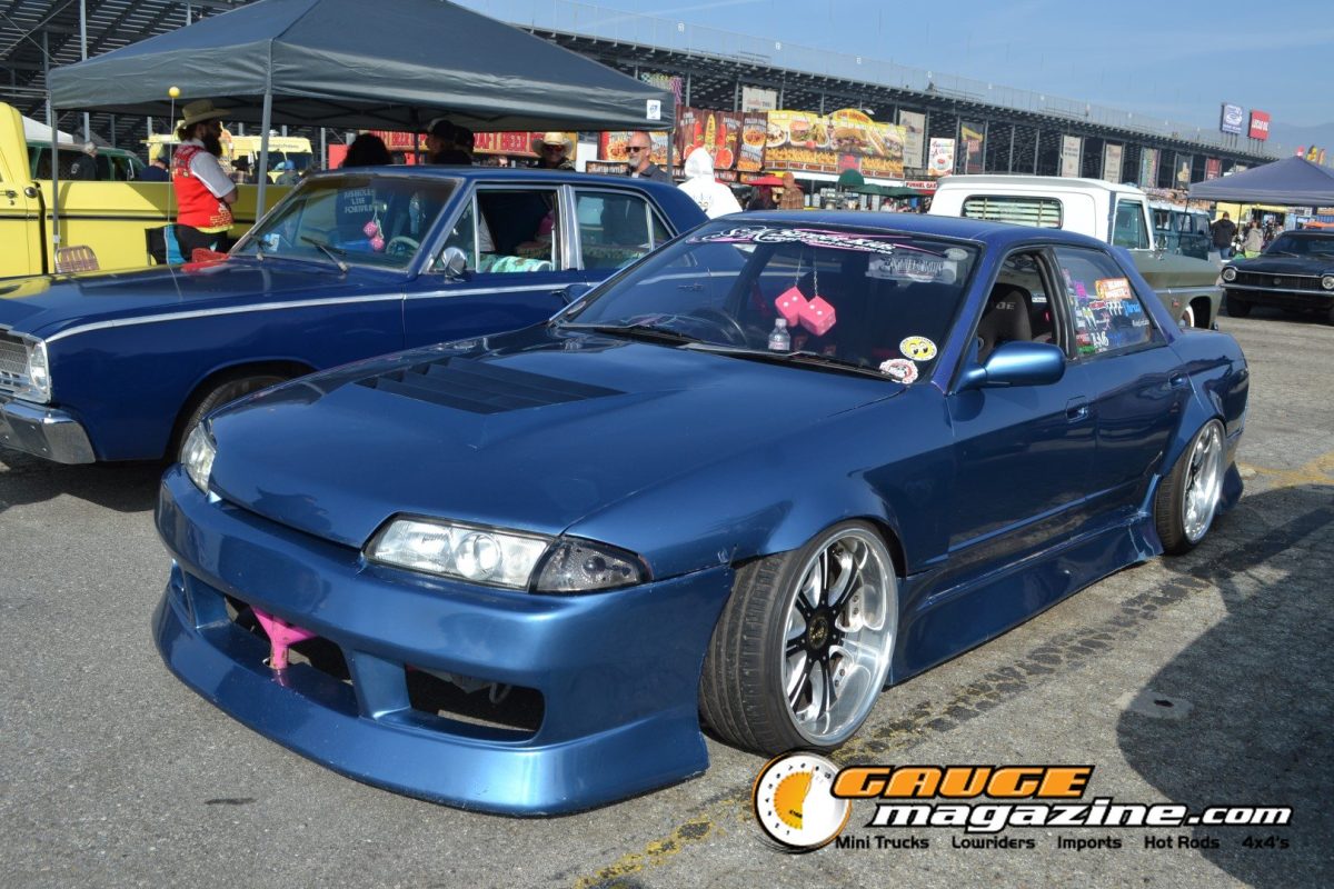 mooneyes-christmas-party-2025-109-blue-japanese-import-custom-coupe