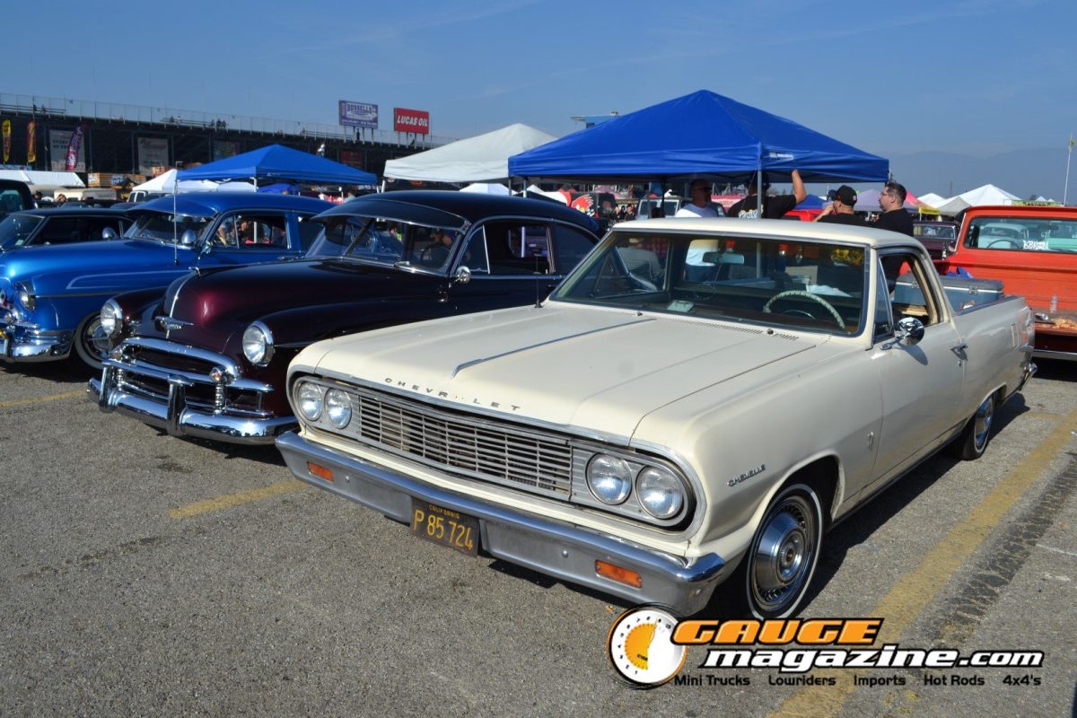 mooneyes-christmas-party-2025-256-cream-chevrolet-chevelle-classic
