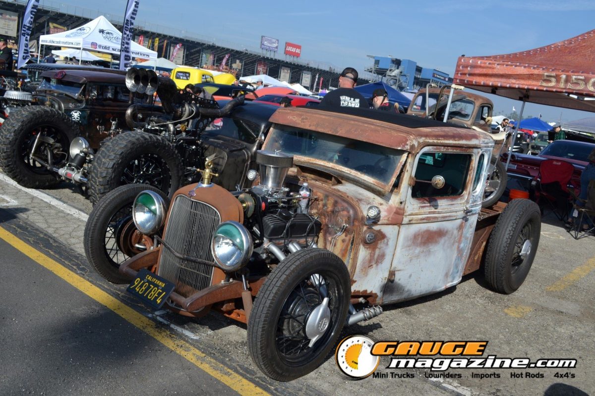 mooneyes-christmas-party-2025-185-patina-ford-model-a-rat-rod