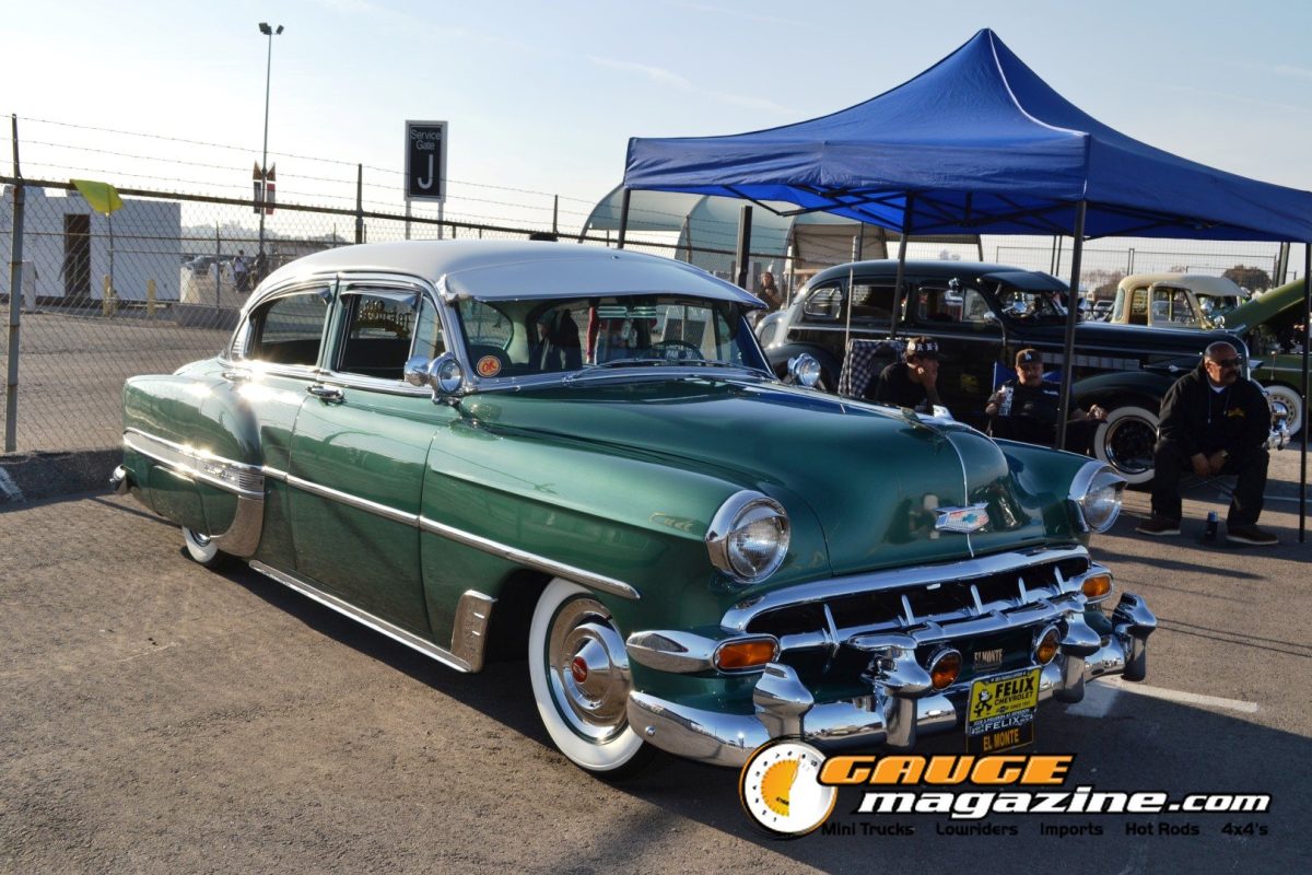 mooneyes-christmas-party-2025-276-green-chevrolet-1950s-sedan