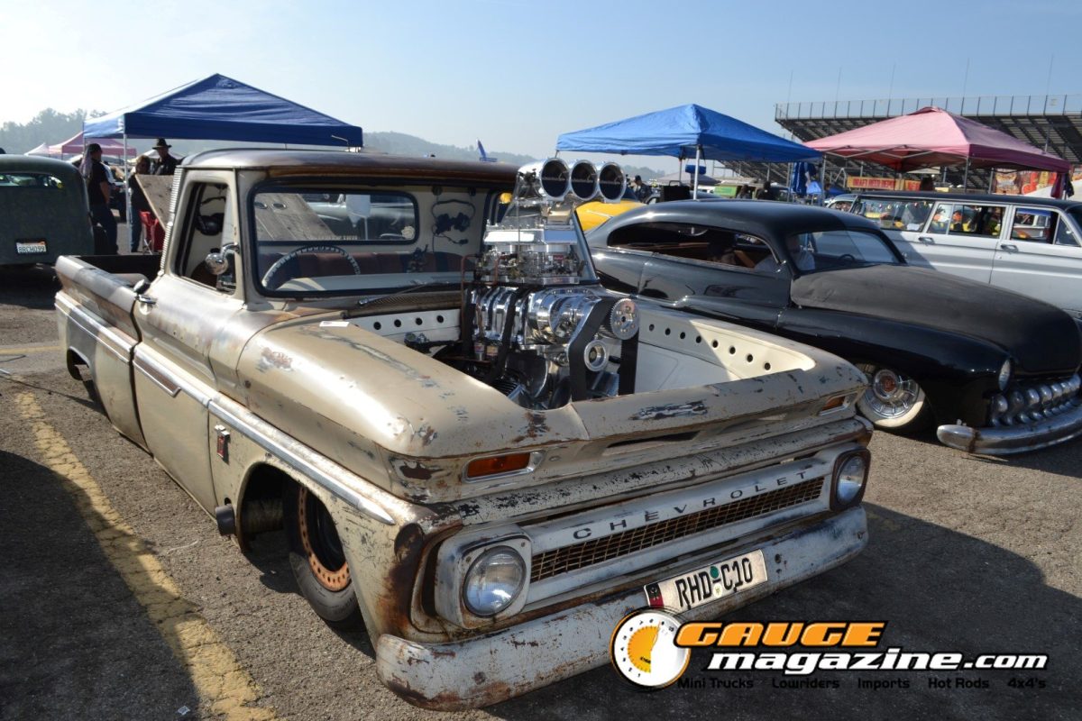mooneyes-christmas-party-2025-207-patina-chevrolet-c10-supercharged-pickup