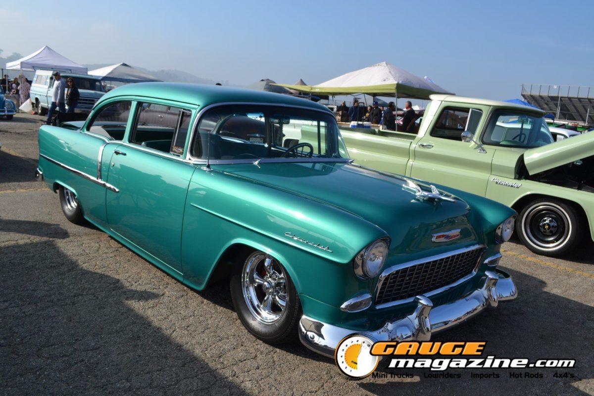 mooneyes-christmas-party-2025-120-turquoise-chevrolet-1955-sedan