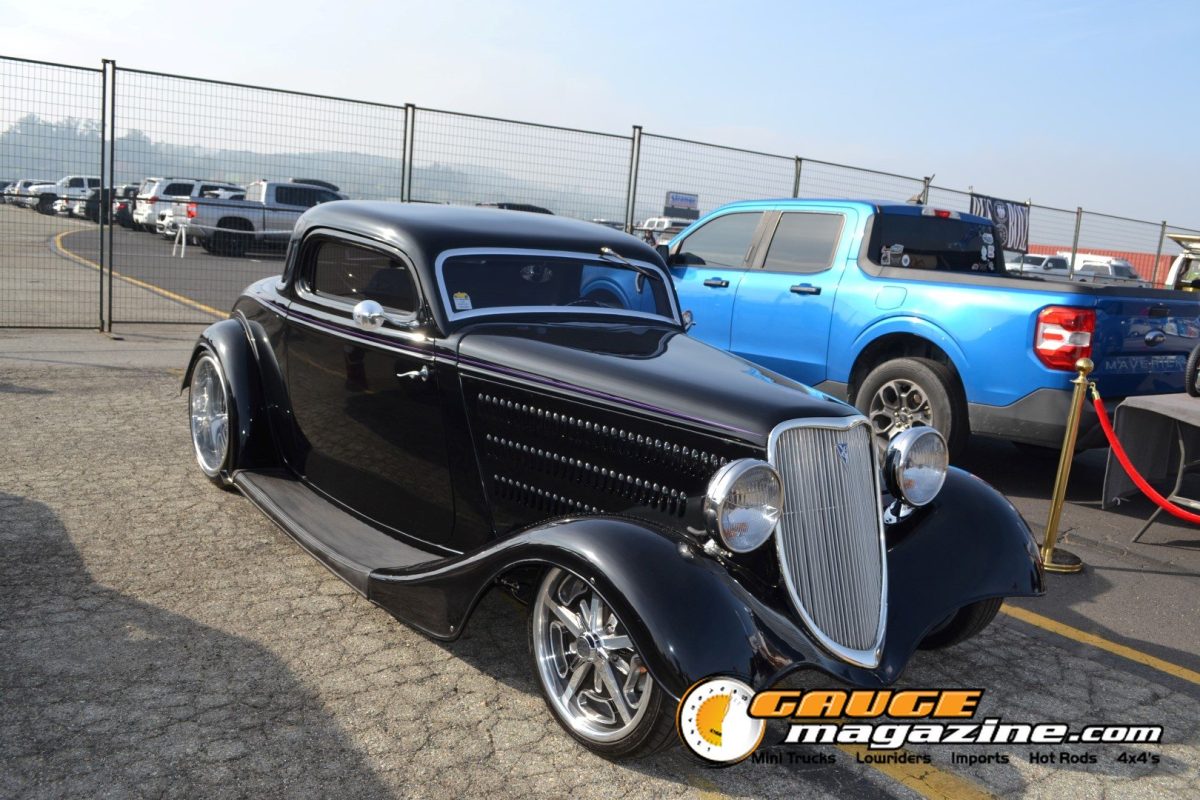 mooneyes-christmas-party-2025-029-black-1930s-ford-style-hot-rod