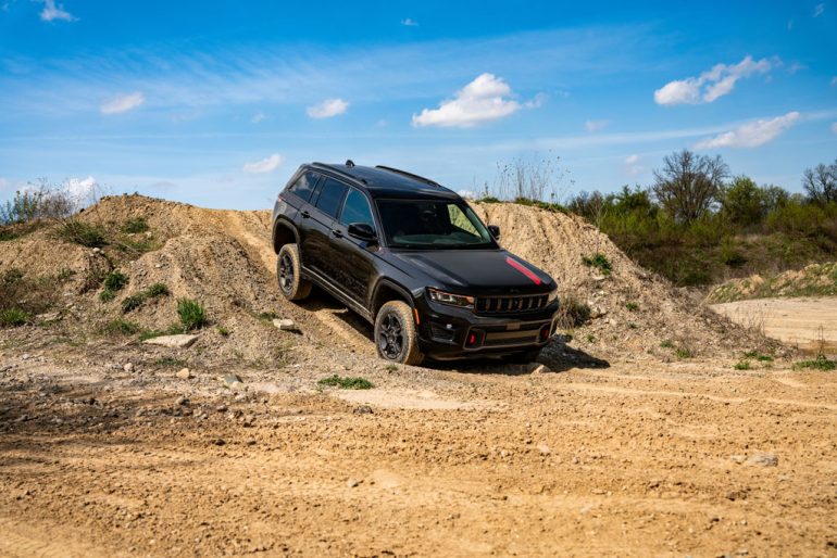 2027 jeep grand cherokee