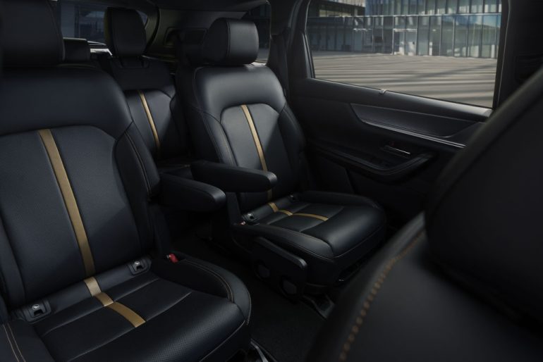2027 Mazda CX-90 second row seats