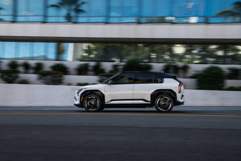 2027 kia ev3 side