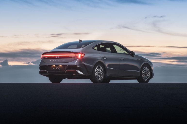 2026 hyundai sonata hybrid rear
