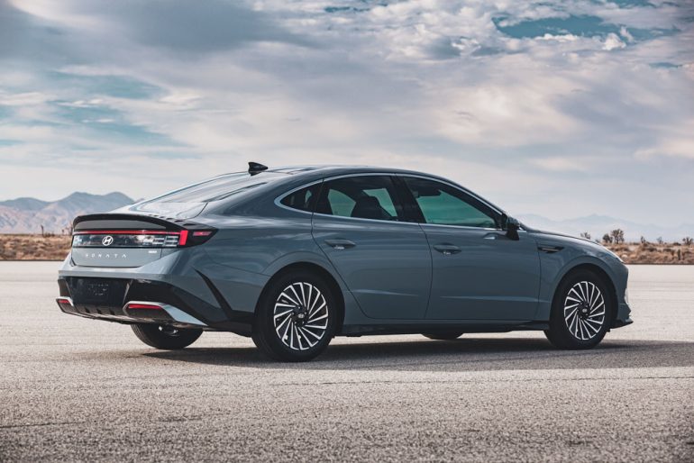 2026 hyundai sonata hybrid rear
