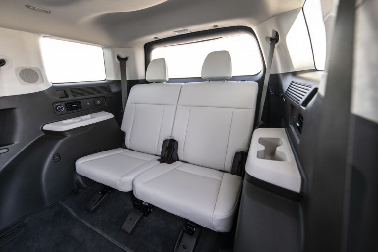 2026 hyundai santa fe hybrid third row seats