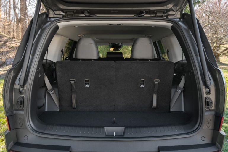 2027 hyundai santa fe cargo