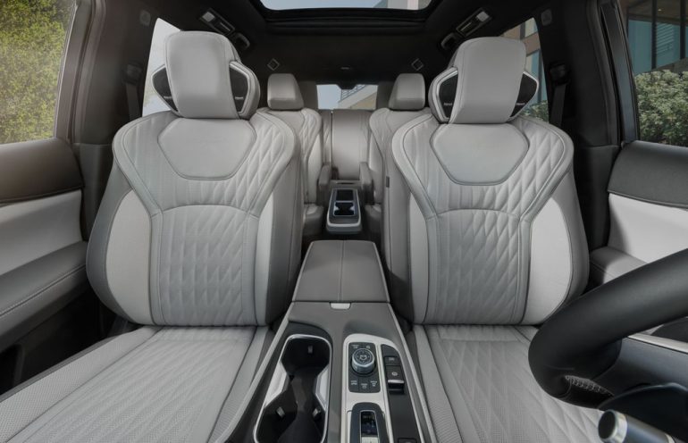2026 Infiniti QX60 seats interior