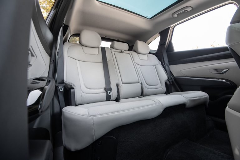 2026 hyundai tucson hybrid back seats