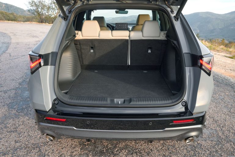 2026 acura adx cargo