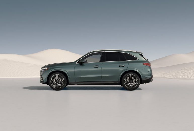 2027 mercedes-benz glc300 side