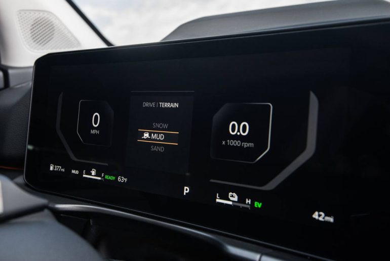 2026 Kia Sportage HEV Hybrid digital gauge cluster