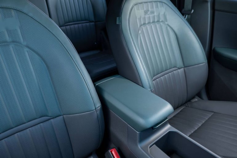 2027 Kia Seltos front seats
