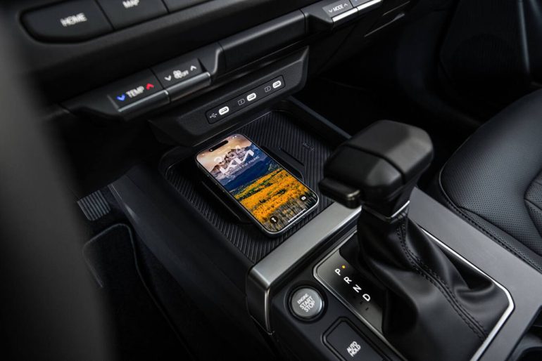 2027 Kia Seltos smartphone charging pad