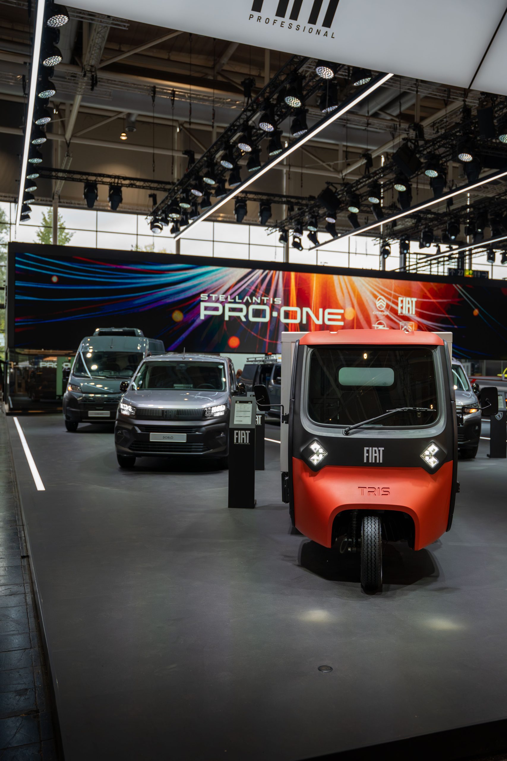 Fiat Professional TRIS Electric Three Wheeler (16)